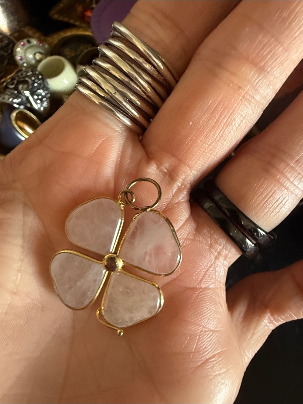 rose quartz pendant